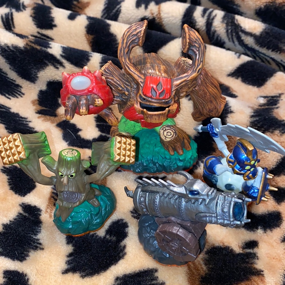 Skylanders Giants Figures